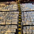 Rumunska policija zaplenila oko 66 kilograma kokaina u kamp-prikolici, uhapšena dva državljanina Srbije