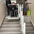 U Centru za socijalni rad u Somboru postavljena električna platforma koja olakšava pristup osobama sa invaliditetom