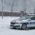 Očekuje se od osam do 20 centimetara vlažnog snega: Iz "Puteva Srbije" apeluju na vozače da budu posebno oprezni