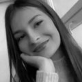 Umrla Anela (21) za koju se molila Srbija Osetila slabost, pa pala u komu: Prijatelji i porodica se opraštaju potresnim rečima…