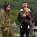 Milan Vasić napustio Beograd sa ženom i sinom: Oglasili se sa ovog mesta - oko njih idila, on odlučan u ovome