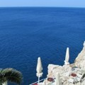 Turisti, oprez! U Hrvatskoj pronađena opasna bakterija: Kupanje se ne preporučuje na ovoj plaži