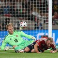 Komičan gol koji je obradovao Srbiju: Pogledajte kako su Česi sami sebe matirali u Engleskoj! Pa, ovo je hit