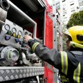 Izgorela dva automobila u Bulevaru kneza Aleksandra Karađorđevića, nema povređenih