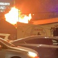 Bukti požar na autokomandi! Vatrena stihija guta objekat - na terenu vatrogasci i hitna pomoć (VIDEO)