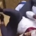 Tuča u skupštini Maldiva Poslanici gurali glave jedni drugima među noge (video)