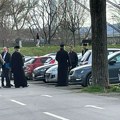 FOTO: Đurić sa sveštenicima na mestu buduće crkve kod Štranda - dan uoči Skupštine grada