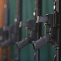 Hrvatska policija pronašla 11 automatskih pušaka i municiju u vozilu sa Kosova