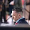"Ove fotografije u rečnik pored pojma 'tatino telo'": Tom Hardi go do struka izmamio uzdahe širom sveta (foto)