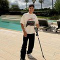 Mark Markes sa longetom