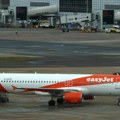 Avion EasyJet-a prinudno sleteo u Rim