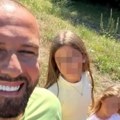 Dado Polumenta uhvaćen u šetnji sa porodicom: Sestrice čuvaju brata Isaka, pevač ne skida osmeh s lica