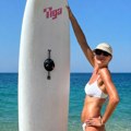 Ova poznata plavuša je kuma Ane Ivanović Venčala je nju i Bastijana i povukla se iz javnosti: Sada se skinula u bikini i…