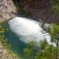Skriveno rajsko jezero na Zlatiboru: Svi prolaze pored njega, a ne znaju kakva se lepota krije na ovom mestu