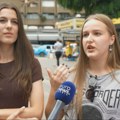 "Želim da pomognem svojim drugarima": Desetine žena i devojčica u Novom Pazaru donirale kosu za decu obolelu od raka