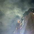 "Zapalio je sveću jer mu je uginuo pas i vatra je buknula" Stanari zgrade u kojoj bukti požar kažu da su čuli za…