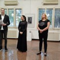 Postavka „Alter ego“: Milena Milenković ponovo izlaže u Paraćinu (foto)