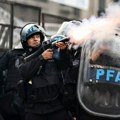 Buenos ajres u plamenu! Metropola se pretvorila u bojno polje, bukti ulični rat, najmanje 20 policajaca poginulo