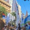 Protestna šetnja radnika i studenata u blokadi od Terazija do Ministarstva rada (video)