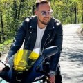 "U: početku sam bio pijan četiri puta nedeljno, počeo sam da pijem i uz jutarnju kafu, a onda sam presekao": Naš pevač prvi…