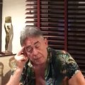 Zid ceo u ciglama i slike na sve strane: Zavirite u stan Mime Karadžića: Glumac u centru Beograda napravio sebi oazu mira…