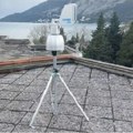 „Klopka“ na krovu Instituta: U Igalu postavljen uređaj za merenje koncentracija alergena
