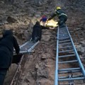 Mališan ostao zarobljen na litici visokoj 15 metara! Drama kod manastira Preobraženje okončana herojskom intervencijom…