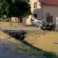 Strašan udes u Šimanovcima: Jedna osoba poginula, druga u teškom stanju, auto smrskan do neprepoznatljivosti