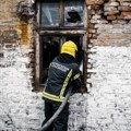 Vatra progutala objekat u Novom Pazaru: Pukom srećom izbegnuta veća tragedija - vatrogasci ekspresno reagovali!