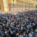 Danas se slavi 1.maj - praznik rada: Sindikati na trgovima, građani na izletištima