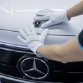 Mercedes odustaje od potpunog prelaska na struju: Benzinci ostaju i posle 2030.