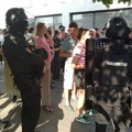 Blokade od ranog jutra, na Zelenom vencu građani u obruču Žandarmerije, incidenti kod Pravnog (blog)