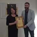 Svetlani Čeković uručena nagrada „Ahmed Vali“ za vrhunski doprinos kulturi i umetnosti