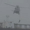 (Video) Francuska vojska se iskrcala na ruski tanker! Objavljen dramatičan snimak, oglasio se Makron: "Operacija izvedena na…