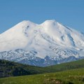Nova drama na Elbrusu: U toku potraga za osam planinara