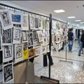 Učenici Umetničke škole u Užicu priredili prodajnu izložbu za pomoć maloj Jani