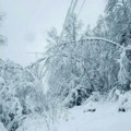 Sneg visok metar i po, nema struje - sve je zavejano! Vanredna situacija proglašena u još jednom delu Srbije!