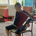 Razigrano u paraćinskim selima: U Svojnovu takmičenje mladih harmonikaša, u Busilovcu „Muzički karavan“