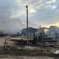 Vatrogasci primili 1200 poziva zbog požara, tri osobe povređene (FOTO)
