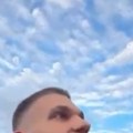 Najezda skakavaca na prvoj liniji fronta: Insekti okupirali selo u Zaporožju (video)