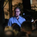 Vučić u Kneza Miloša: Naprednjaci blokirali ulicu zbog njegovog obraćanja