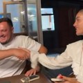 Gastoz pije, a Anđela plaća: Snimak iz kafane koji je podigao prašinu, gore mreže: Sada je sve jasno