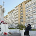 Vatikan saopštio u kakvom je stanju papa nakon noći provedene u bolnici