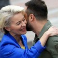 Volodimir Zelenski demantovao informacije da je razgovarao sa Ursulom fon der Lajen