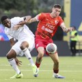 Nova sudijska odluka koja je izazvala haos! Pogledajte šta se desilo u poslednjem minutu meča Čukarički - Radnički! Biće bure…