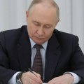 Putin za Prvi maj odlikovao najvrednije: petoro Rusa dobilo titulu Heroja rada