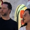 Mahala zastavom tzv. Kosova u Prištini, a sad stigla u Kotor: Pevačica uhvaćena u društvu premijera (video)