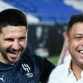 Susret legendi: Mitrović naišao na legendarnog Ronalda – evo o čemu su pričali! (video)