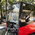 Više ljudi povređeno: Sudar dva autobusa kod Belih voda