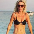 "Zašto bi to bilo: Sramotno?!" Voditeljka Pinka ima 52 godine i vrti se oko šipke, telo joj celo u mišićima: "Svakom…